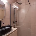 Bright 1br With Parking In Bolhao By Lovelystay Lägenhet