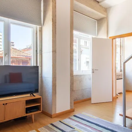 Bright 1br With Parking In Bolhao By Lovelystay Lägenhet