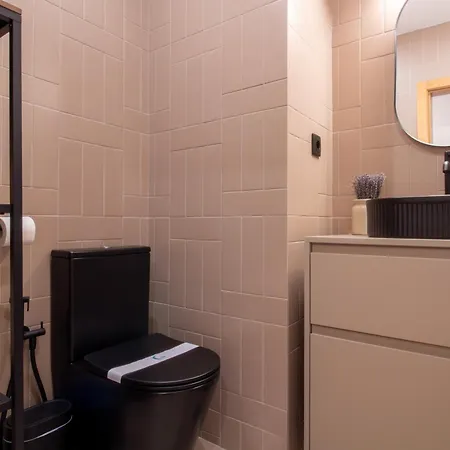 شقة Bright 1br With Parking In Bolhao By Lovelystay *